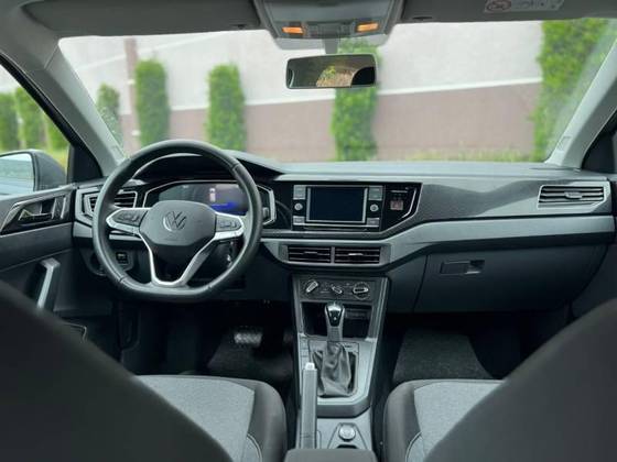 VOLKSWAGEN VIRTUS 1.0 200 TSI HIGHLINE AUTOMÁTICO